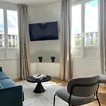 Apartment Pick A Flat's In Grands-boulevards - Boulevard Saint-denis