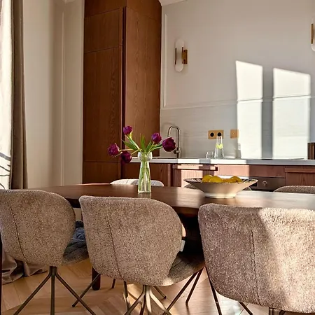 Apartment Pick A Flat's In Grands-boulevards - Boulevard Saint-denis *
