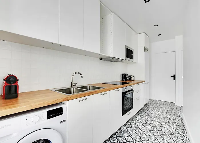 Pick A Flat's In Grands-boulevards - Boulevard Saint-denis Paris