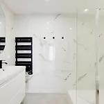Pick A Flat's In Grands-boulevards - Boulevard Saint-denis